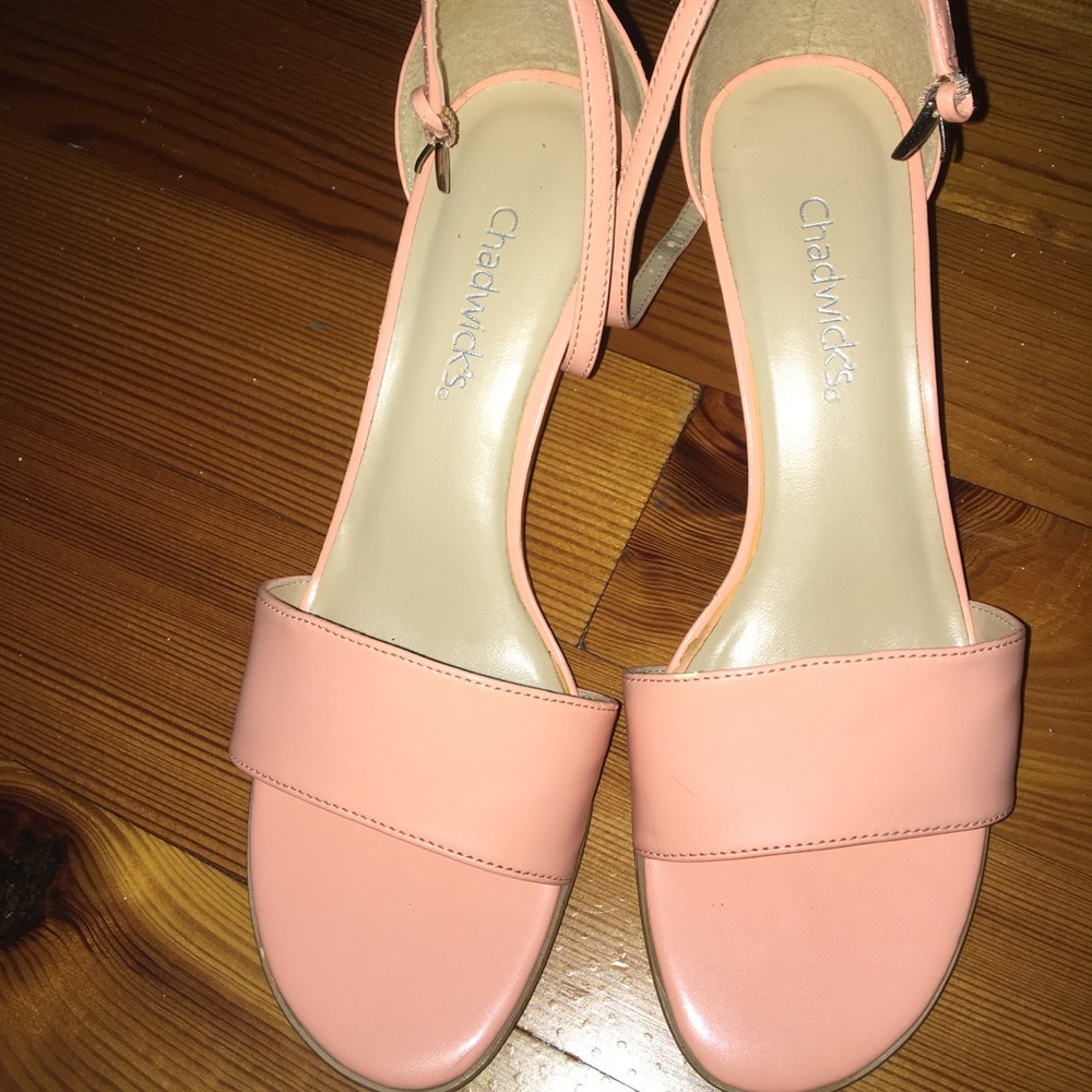 Size 6: Chadwick heels👠